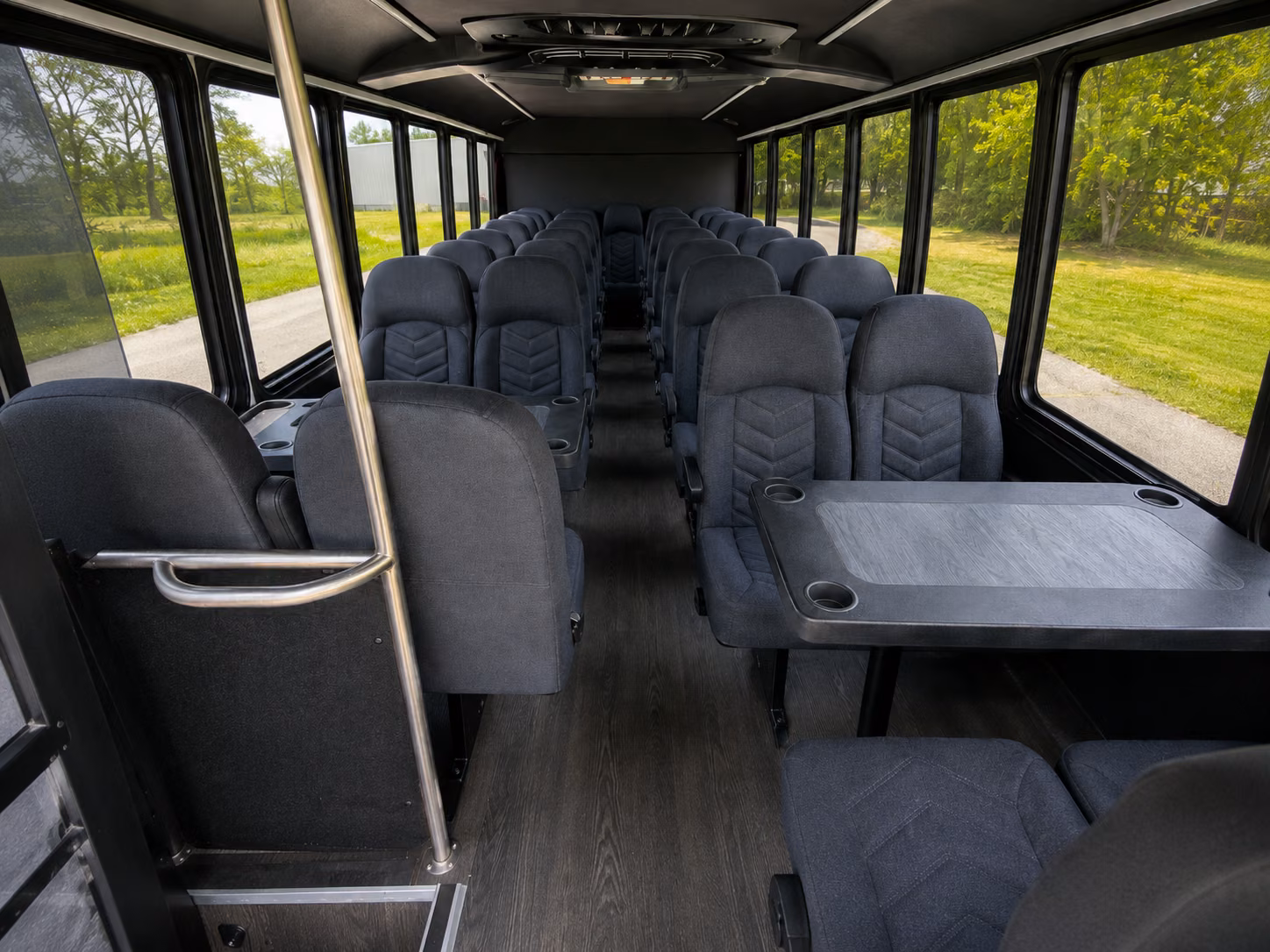 guest shuttles to junto wine and wedding venues around lincoln