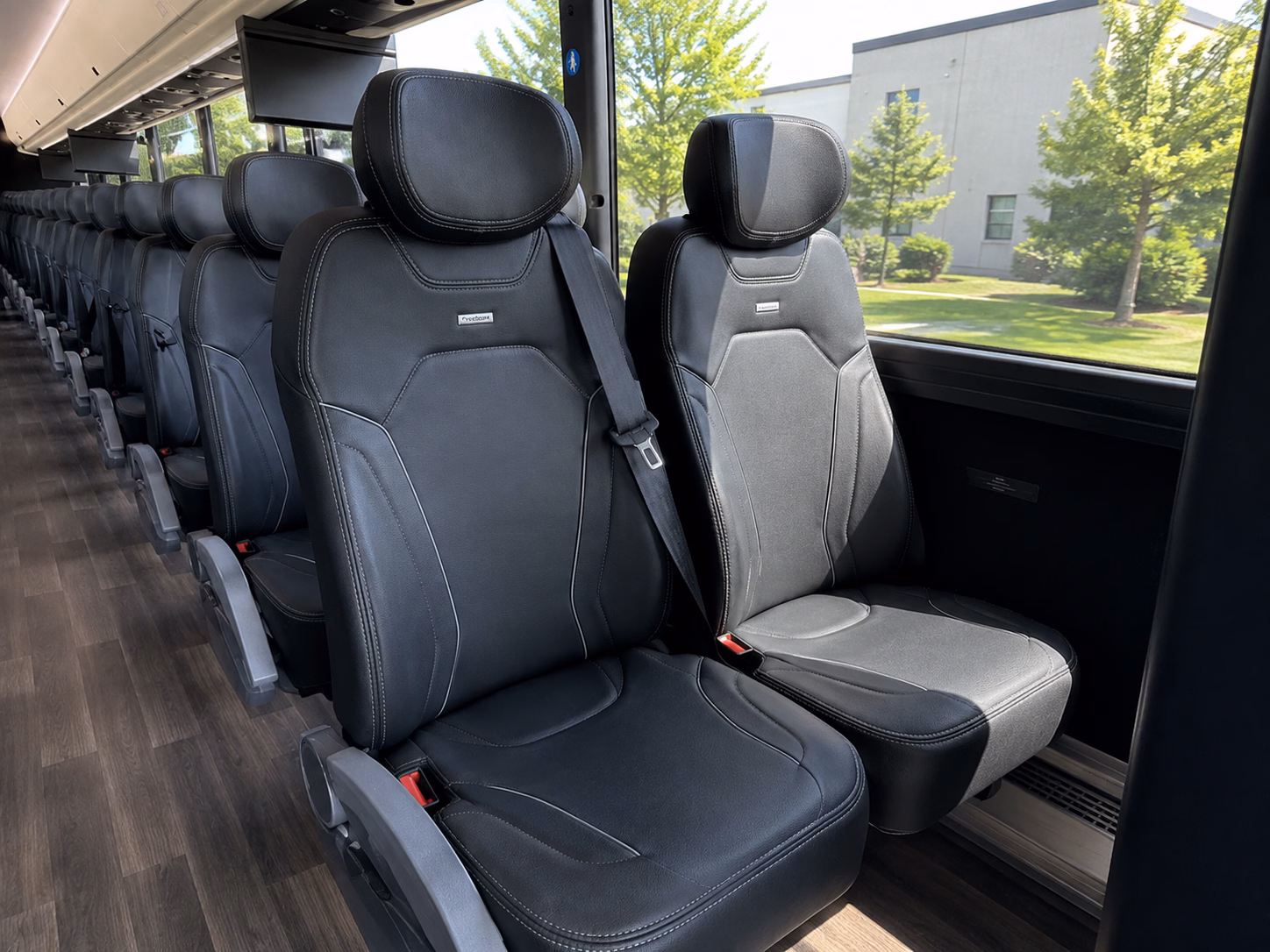 lincoln long distance charter bus prices